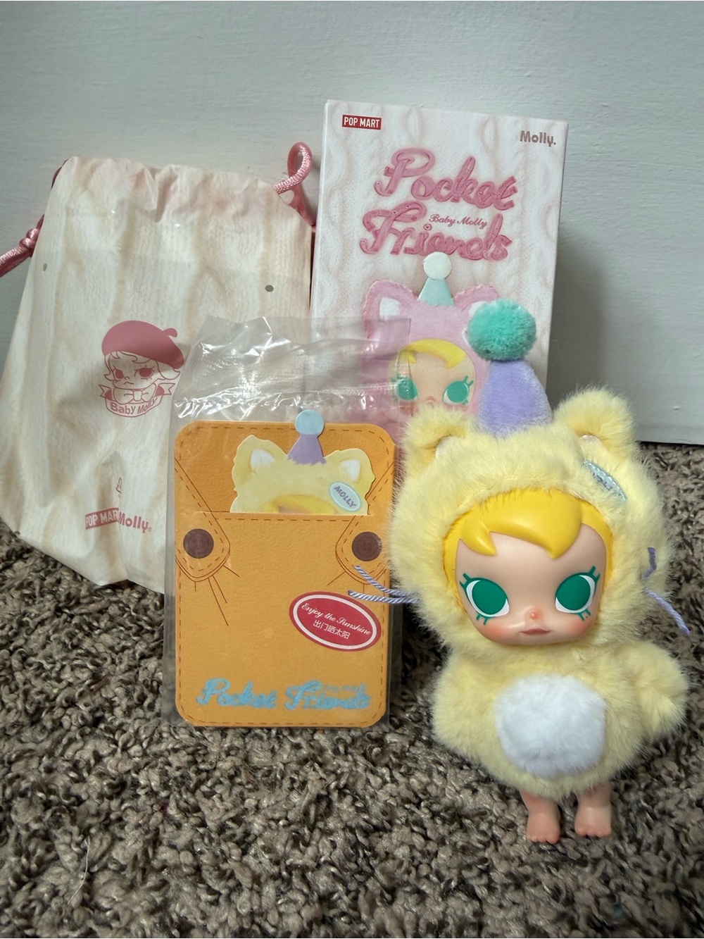 Pop Mart Baby Molly Pocket Friends Enjoy the Sunshine Blind Box Mint in Box